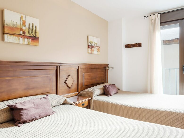 Pleasant Apartment In Gudar With Heating