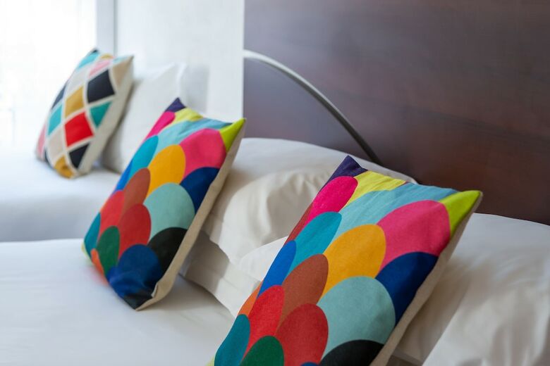 Hotel H�tel Le Relais De Poste Arles Centre Historique