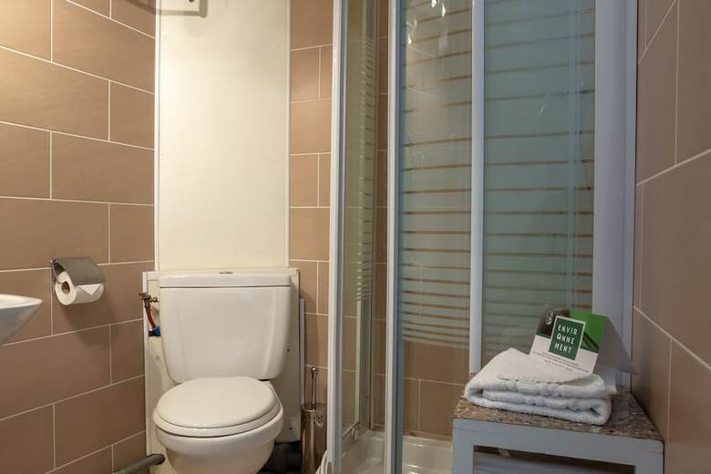 Hotel H�tel Le Relais De Poste Arles Centre Historique