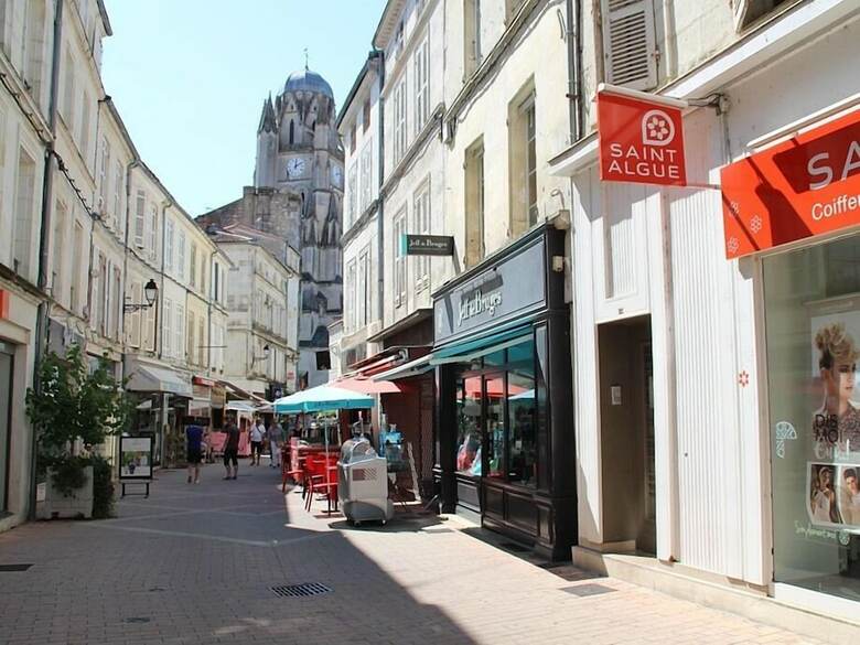 Bed & Breakfast Une Chambre En Ville