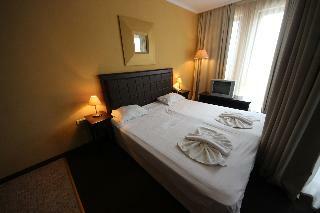 Hotel Menada Apartments In Royal Beach
