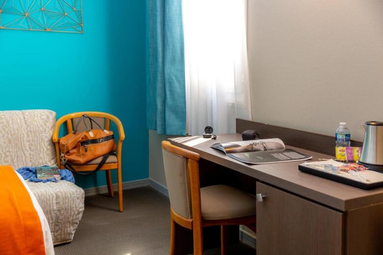 Hotel Kyriad Avignon (.)