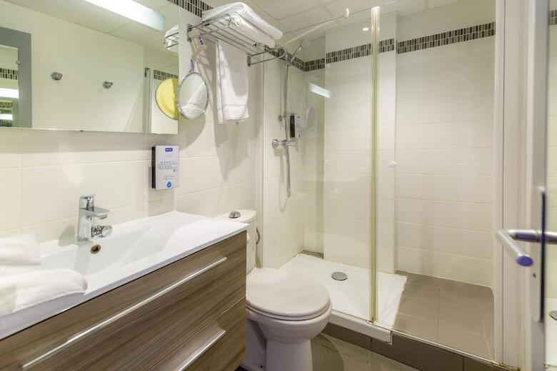 Hotel Kyriad Avignon (.)