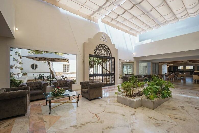 Hotel Crisol Jardines De C�rdoba