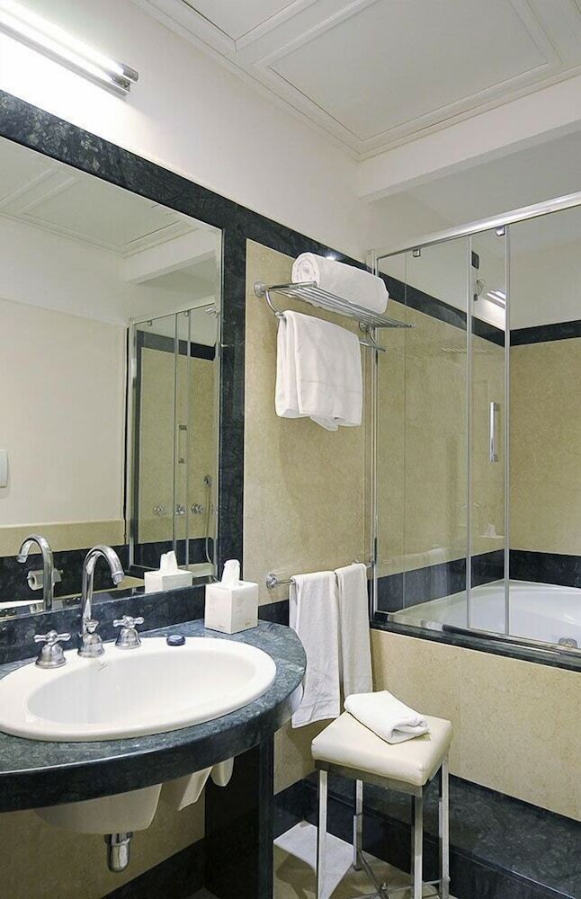 Hotel Grand Santa Lucia
