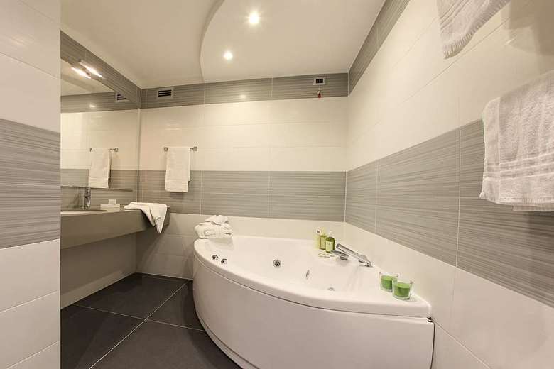 Domitiana Hotel