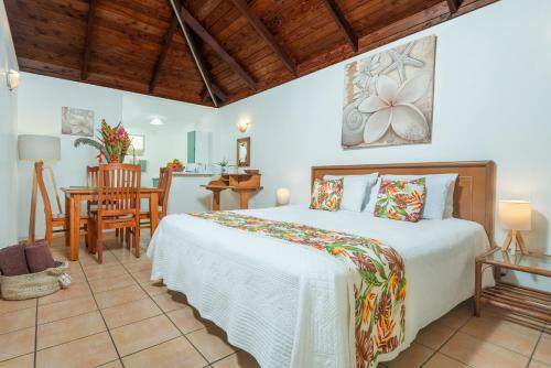 Apartamentos The Cooks Oasis - Holiday Villas