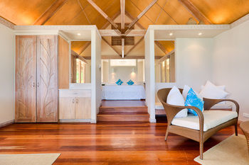 Hotel Little Polynesian Resort