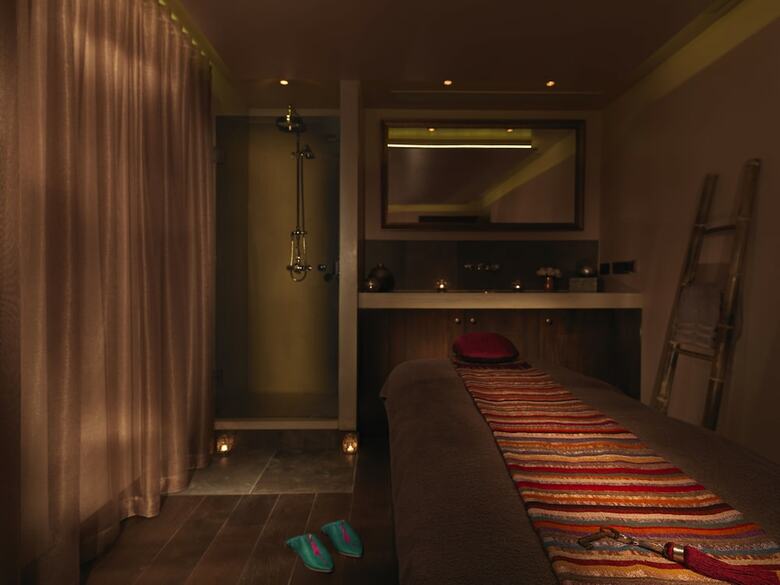 Aparthotel Dolphin House Serviced Apartments