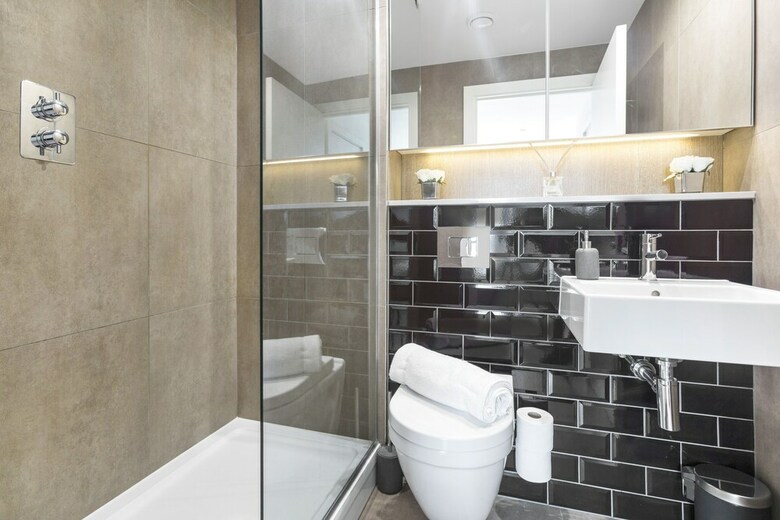 Lush Apartment - London Designer Outlet