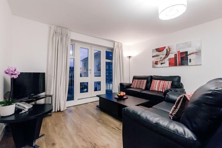 Roomspace Apartments -the Hurley