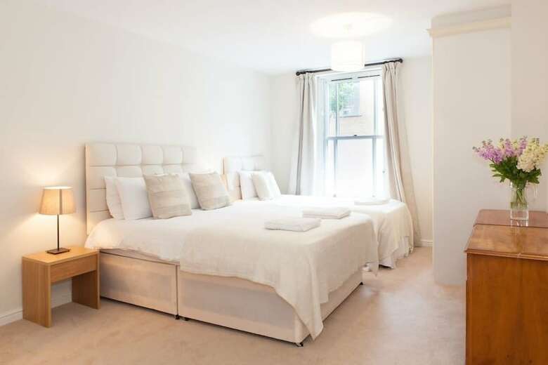 Apartment Next To Victoria Station