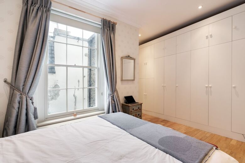 Lamont Street Apartment