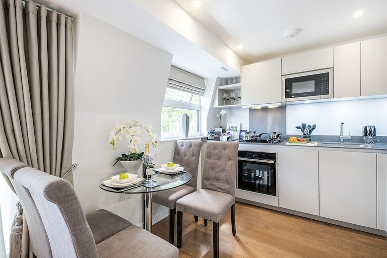 Lak Serviced Apartments