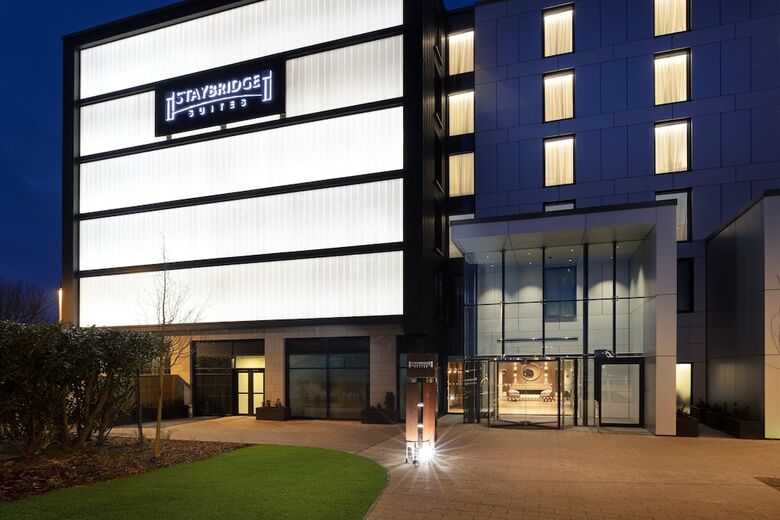 Aparthotel Staybridge Suites London Heathrow - Bath Road