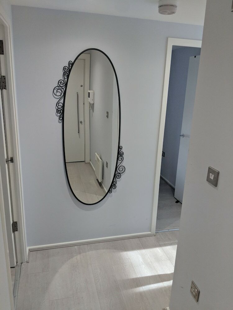Lt Grove Apartment - Stratford