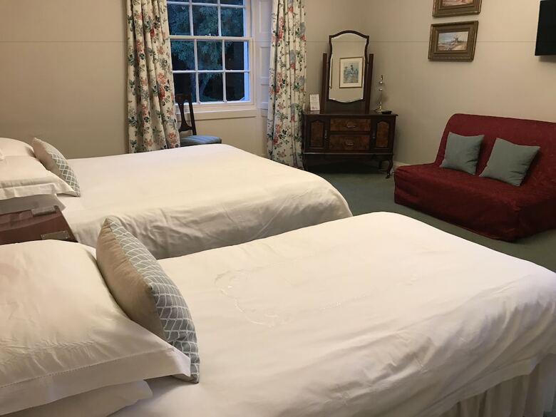 Bed & Breakfast West Plean House