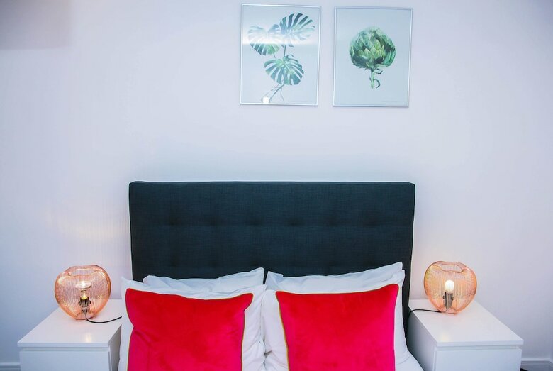 Superior 2 Bedroom Apartments