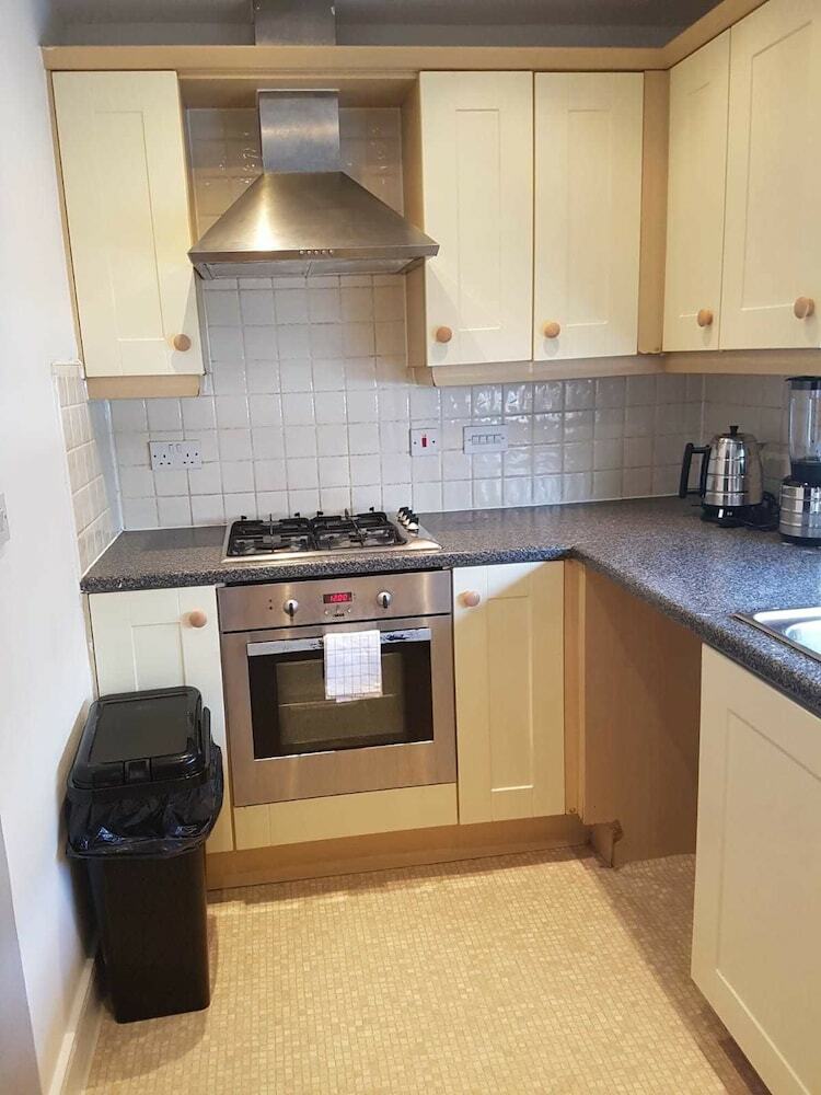 Superior 2 Bedroom Apartments