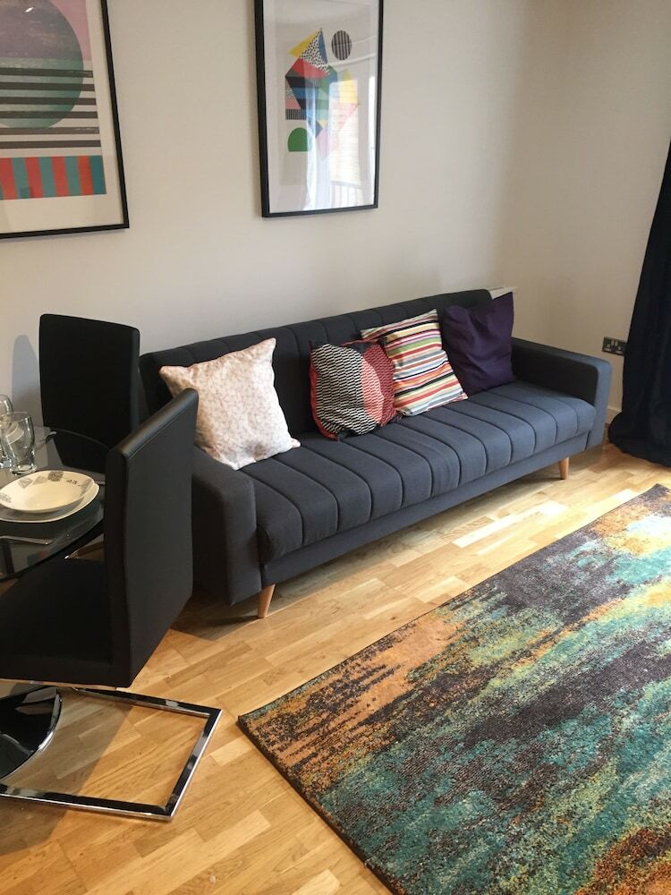 Superior 2 Bedroom Apartments