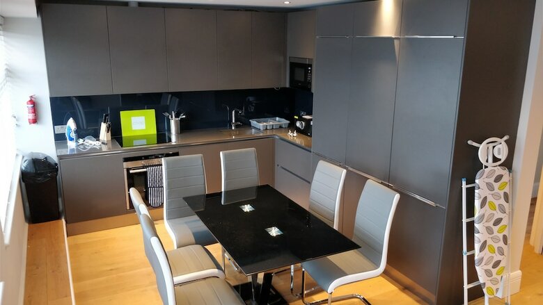 Apartamentos Access Tower Hill