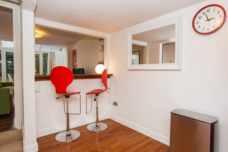 Apartamentos Modern 2 Bed Garden Flat, St Johns Wood