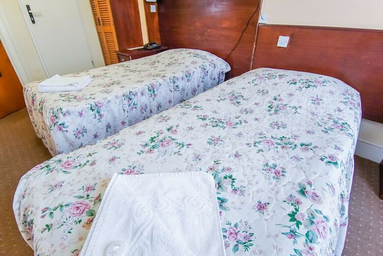 Mandalay Picton House Hotel