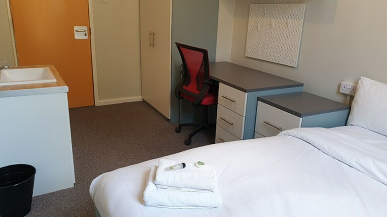 Bed & Breakfast Modern Rooms And Studio In Westminster