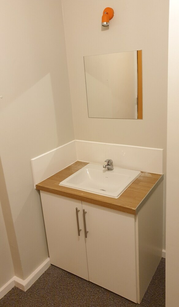 Bed & Breakfast Modern Rooms And Studio In Westminster