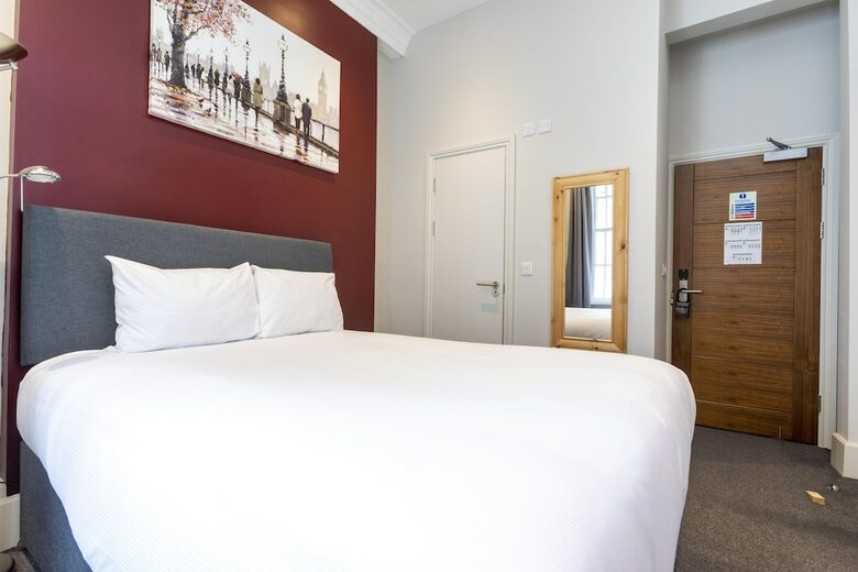 Oyo Royal Park Hotel