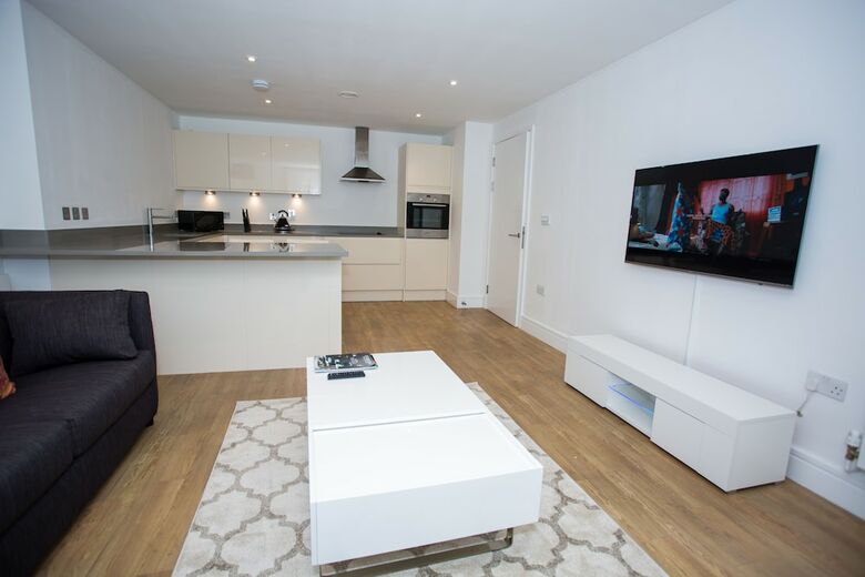 Luxury 2 Bed Apartment