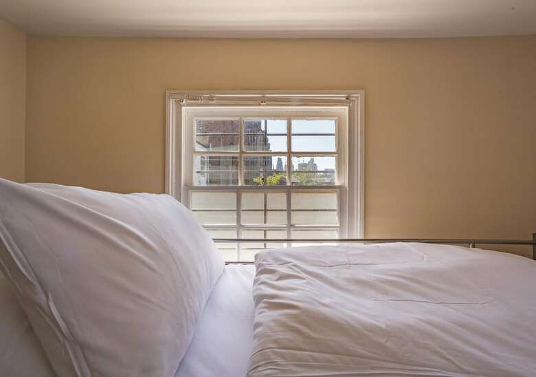 Hostal Mile End Beds