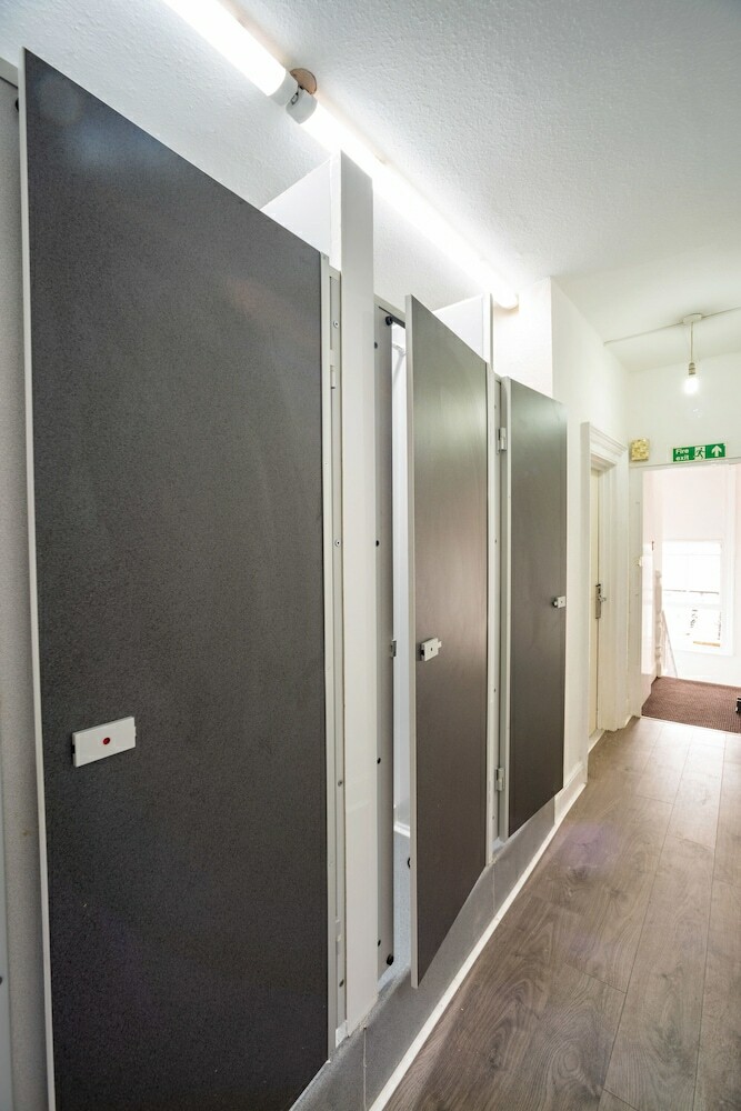 Hostal Mile End Beds