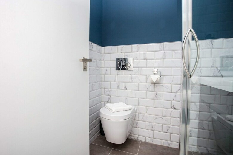Bright, Vibrant 1 Bd Apartment In Sth Hampstead!