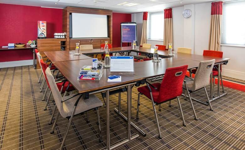 Hotel Holiday Inn Express Milton Keynes