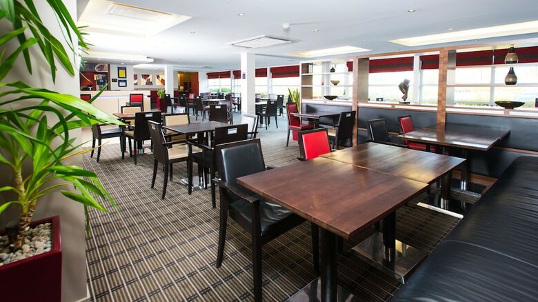 Hotel Holiday Inn Express Milton Keynes