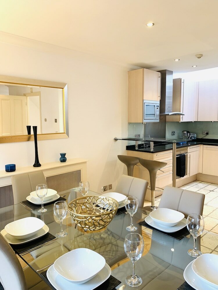 Grand Kensington House