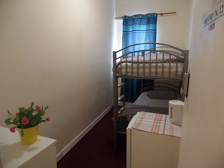 Hostal Rma Accommodation - Hostel