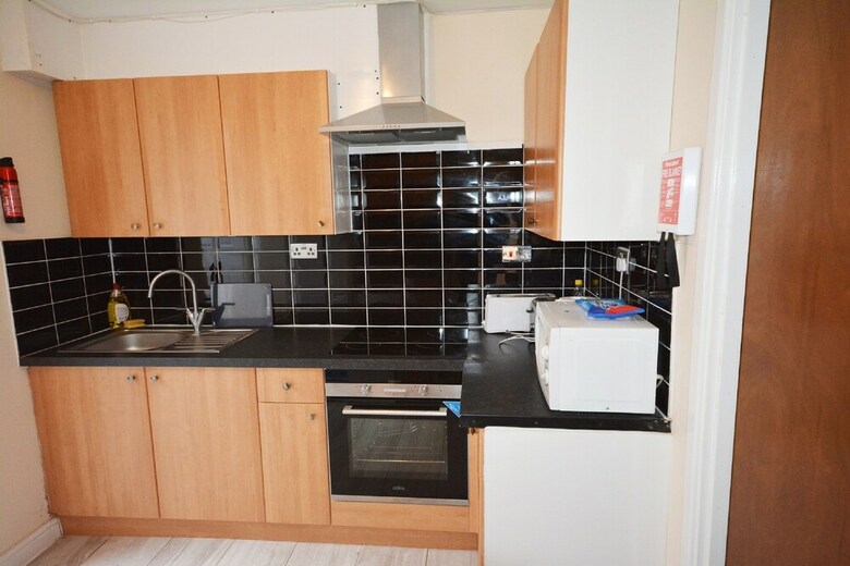 London Luxury 7 Bedroom Holiday Let