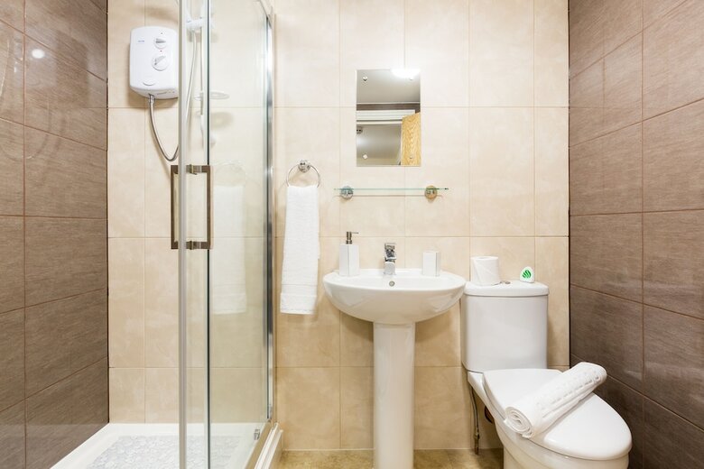 Stayford Apartments - Meriden - Near Nec