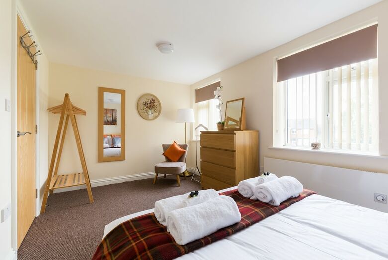 Stayford Apartments - Meriden - Near Nec