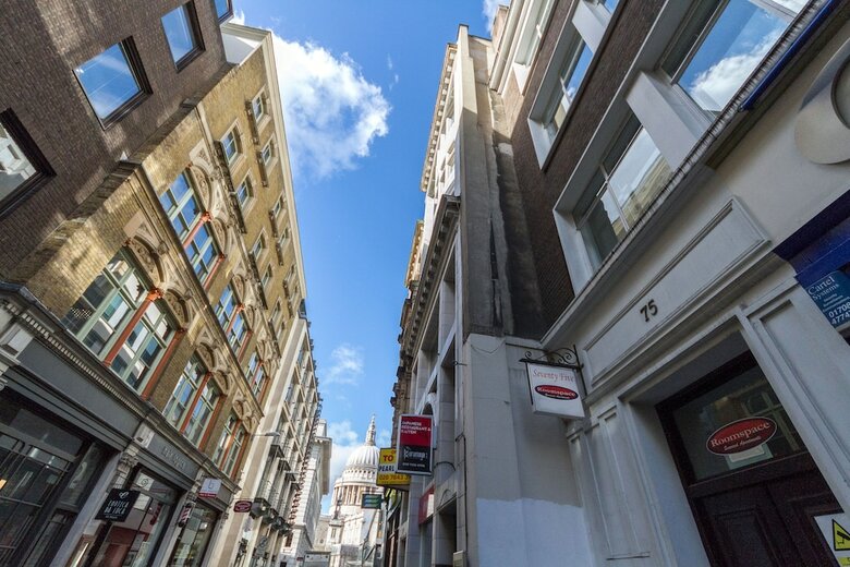 Roomspace Apartments -groveland Court