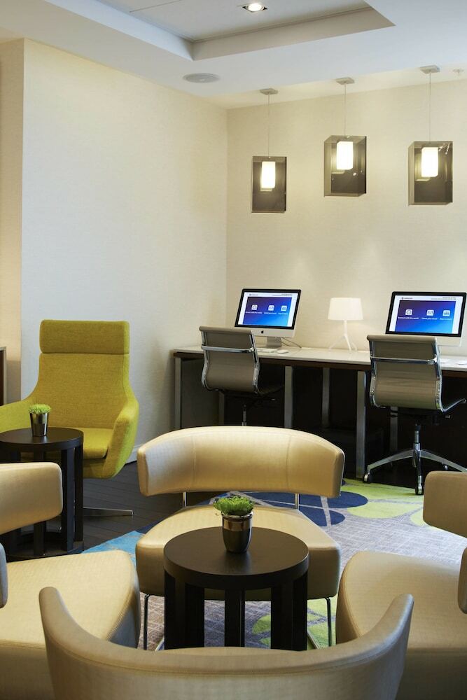 Hotel Courtyard By Marriott Aberdeen Airport