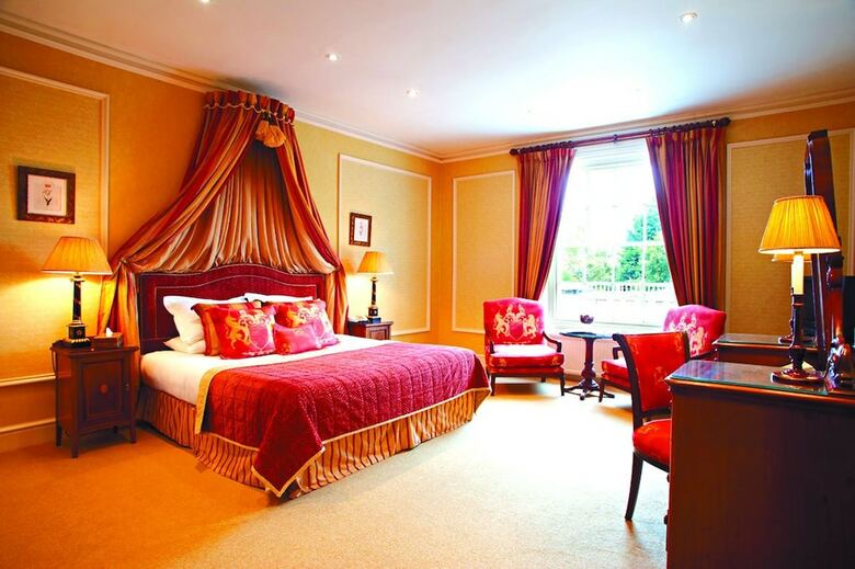Rowton Hall Hotel And Spa