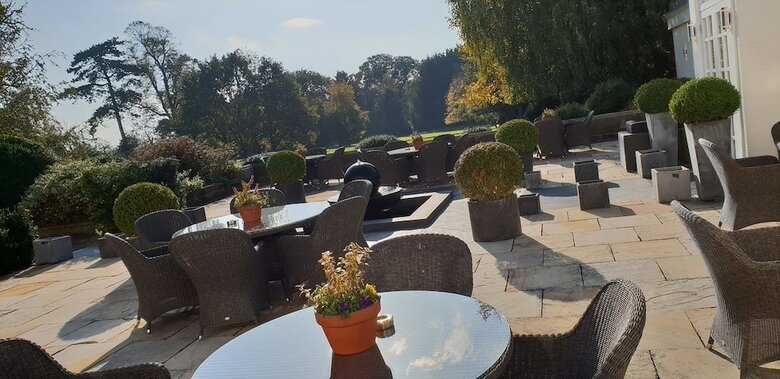 Rowton Hall Hotel And Spa