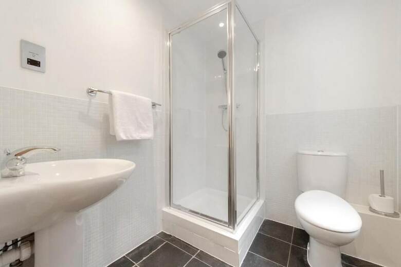 Roomspace Apartments -watling Street