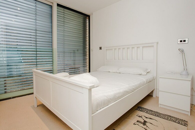 Exquisite 2 Bedroom Apartment In Bank