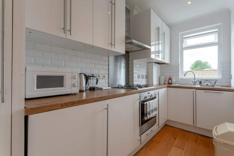 Apartamentos Charming, Spacious 1-bed Flat In Islington, London