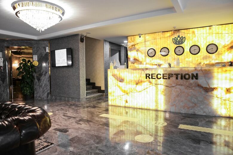 The Life Hotel & Spa
