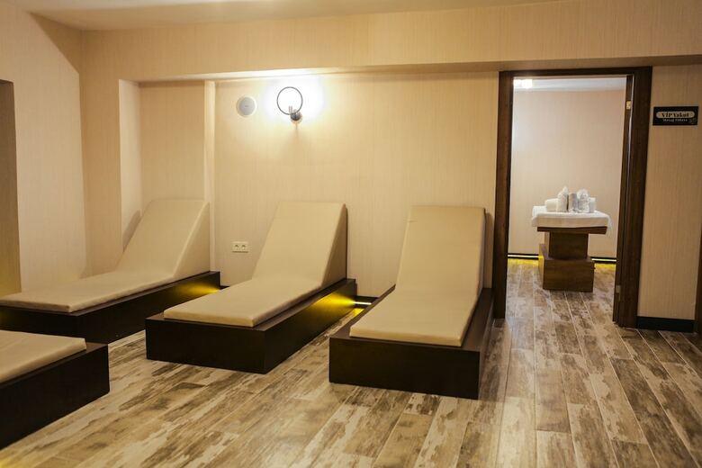 The Life Hotel & Spa